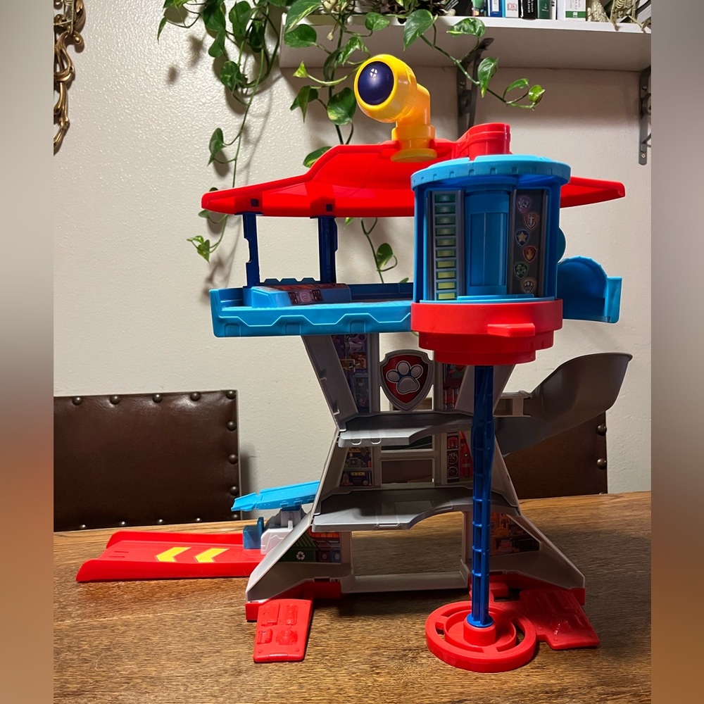 Paw Patrol Adventure Bay Tower
